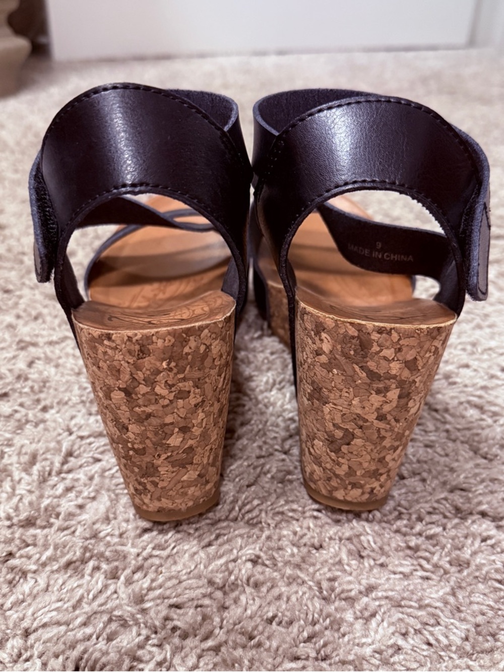 NEW Blowfish Cork Wedge Women's Sz 9 - Picture 5 of 8